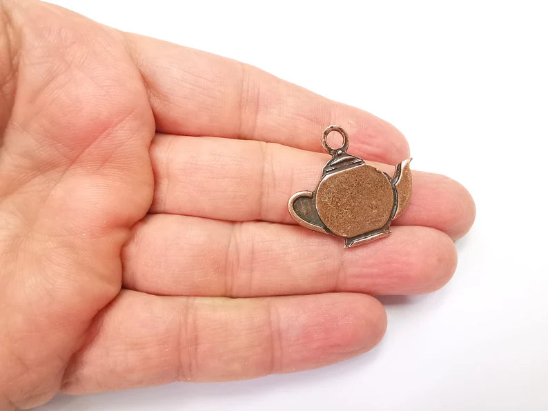 2 Teapot copper charms Antique copper plated charms (32x28mm) G33487