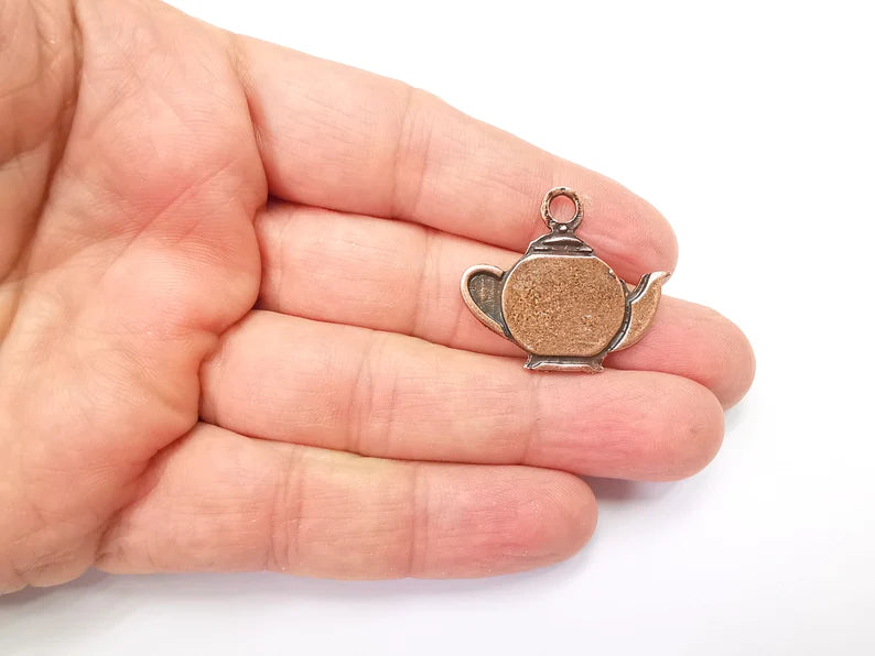 2 Teapot copper charms Antique copper plated charms (32x28mm) G33487