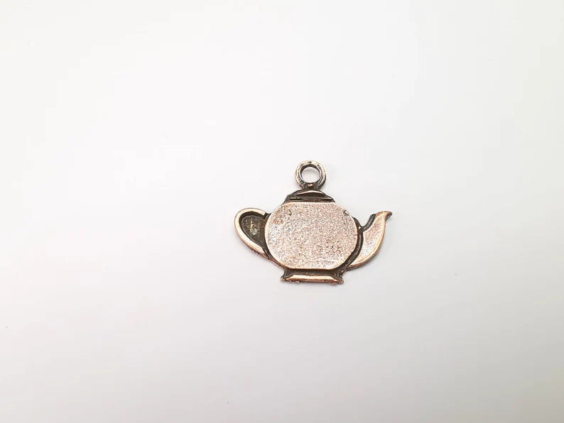 2 Teapot copper charms Antique copper plated charms (32x28mm) G33487
