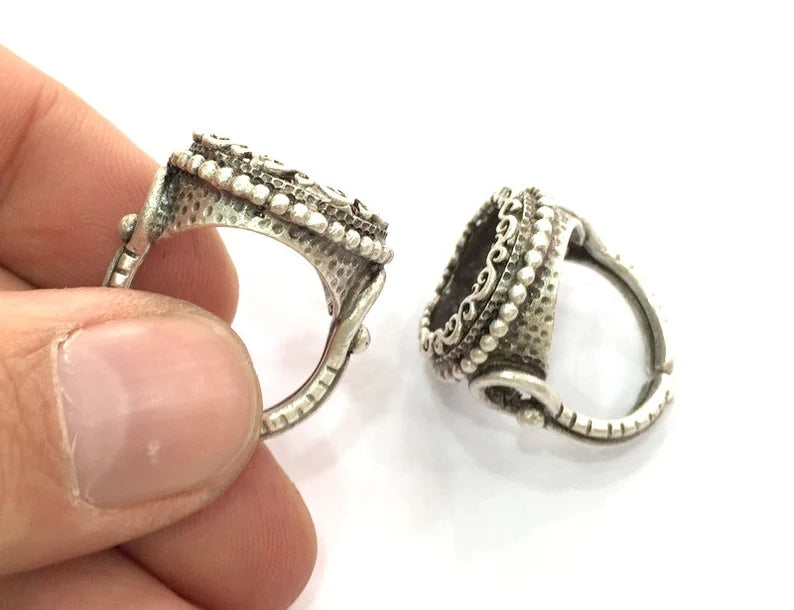 Adjustable Ring Blank (18mm Blank), Antique Silver Plated Brass G27127