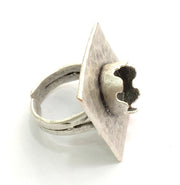 Adjustable Hammered  Ring Blank, ( 10mm blank ) Antique Silver Plated Brass G6007