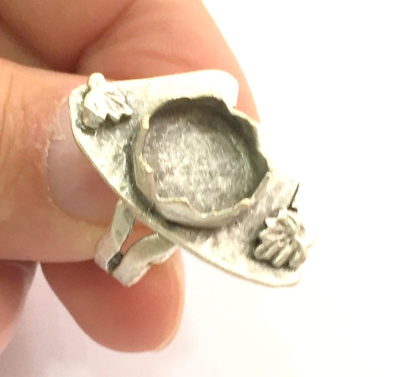 Adjustable Hammered  Ring Blank, ( 12mm blank ) Antique Silver Plated Brass G6041