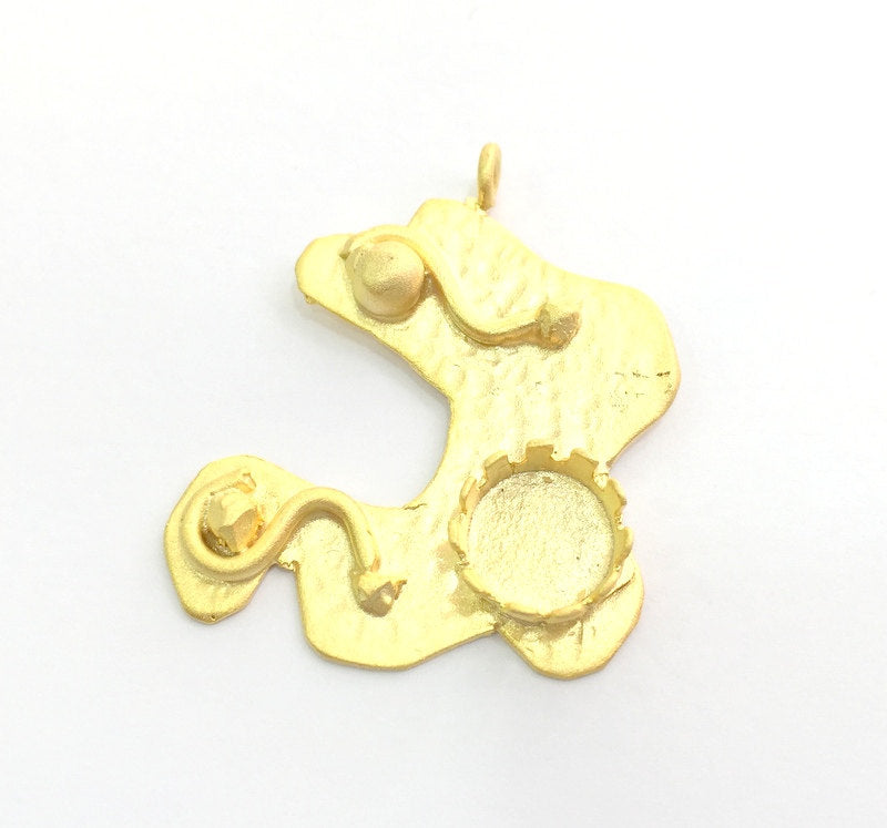 Gold Plated Brass Hammered  Pendant Setting Mountings Blanks  ( 10mm blank )   G6054