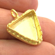 Gold Plated Brass Mountings ,  Blanks   (15x15x15 mm triangle blank) G5827