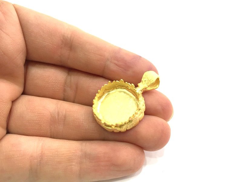 Gold Pendant Blank Base Setting Necklace Blank Mountings Gold Plated Brass    (20mm blank) G5833
