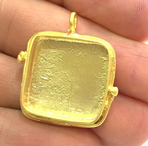 Gold Plated Brass Mountings ,  Blanks   (20x20mm square blank) G5840