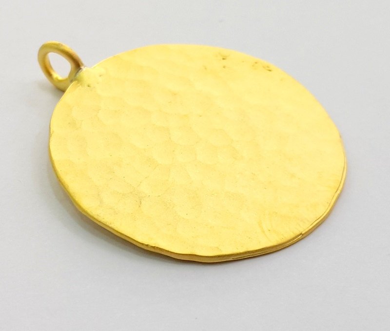 Hammered Round Pendant  (30mm)  Gold Plated Brass   G9213