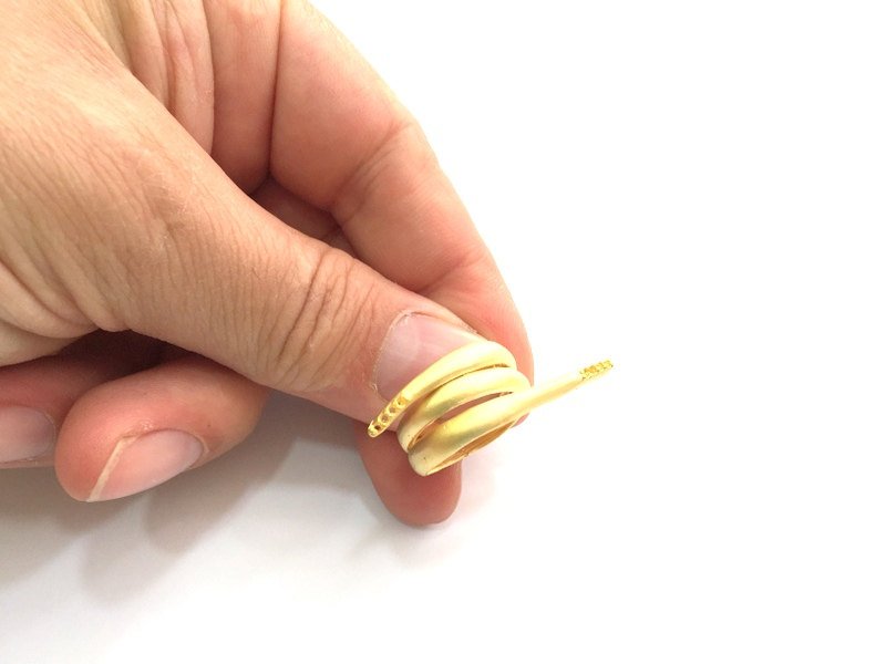 Adjustable Ring Blank, (1mm blank )  Gold Plated Brass G5947