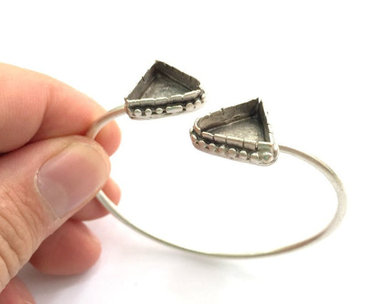 Adjustable Bracelet Blank Findings (15mm Triangle  Blank) , Antique Silver Plated Brass G5980