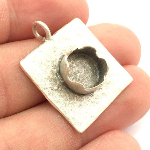 Antique Silver Plated Brass  Hammered Pendant Settings Blanks  Mountings , (10mm square blank) G5986