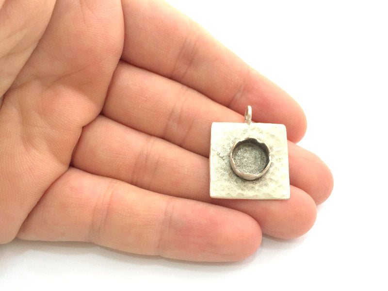 Antique Silver Plated Brass  Hammered Pendant Settings Blanks  Mountings , (10mm square blank) G5986