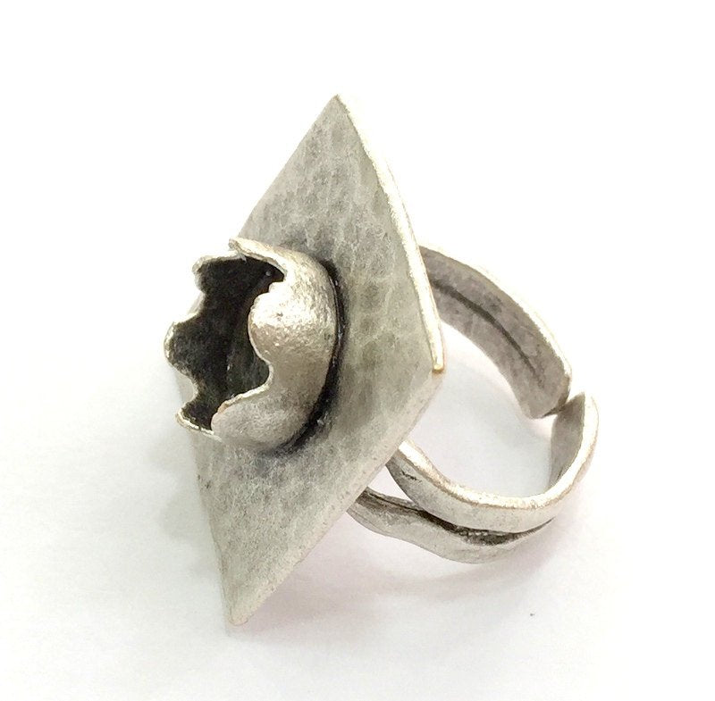 Adjustable Hammered  Ring Blank, ( 10mm blank ) Antique Silver Plated Brass G6007