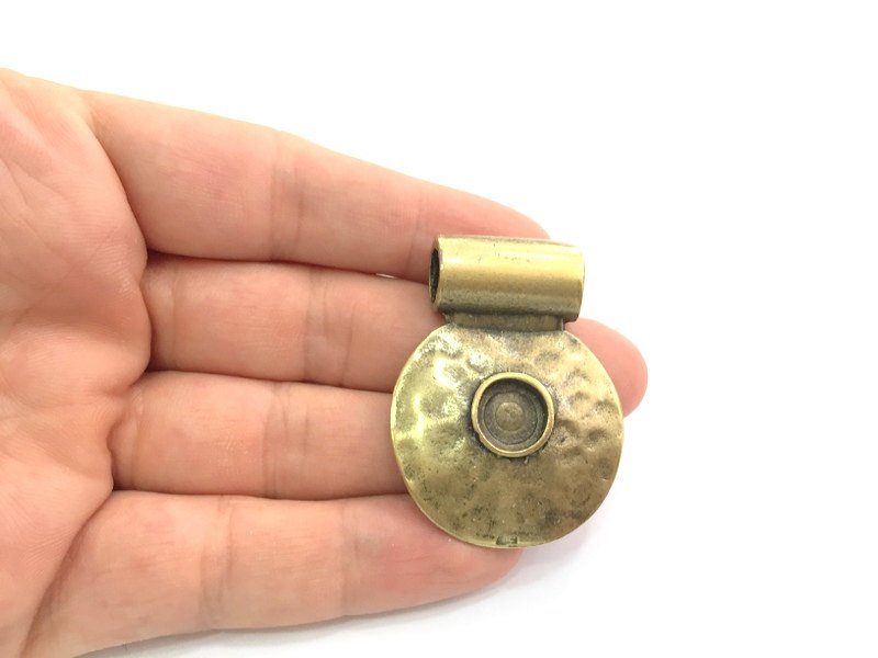 Antique Bronze Pendant Medallion Pendant Blank 49x36 mm  G9486