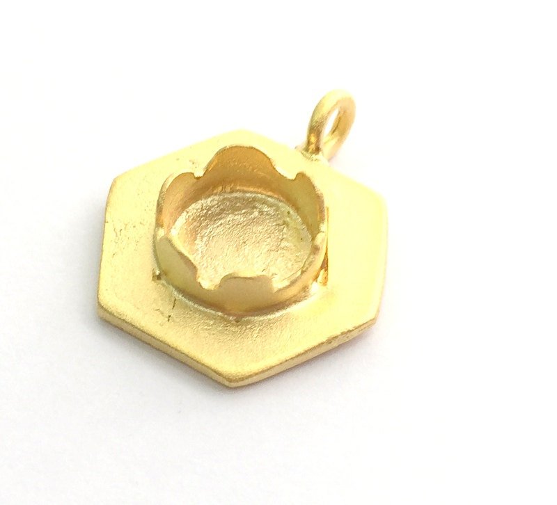 Gold Plated Brass Pendant Setting Mountings Blanks  ( 10mm blank )  Gold Plated Brass G6048
