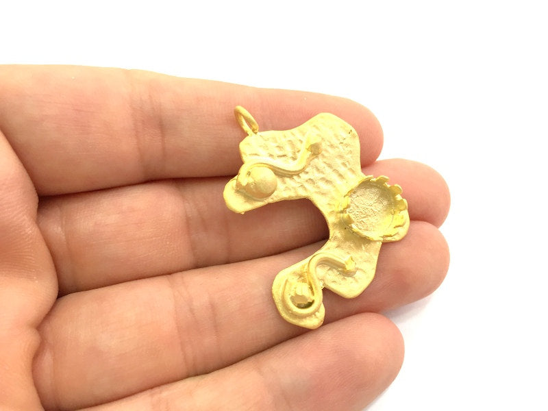 Gold Plated Brass Hammered  Pendant Setting Mountings Blanks  ( 10mm blank )   G6054