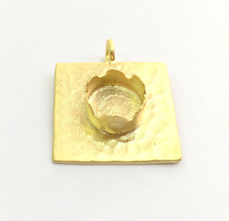 Gold Plated Brass Hammered  Pendant Setting Mountings Blanks  ( 14mm blank )   G6060