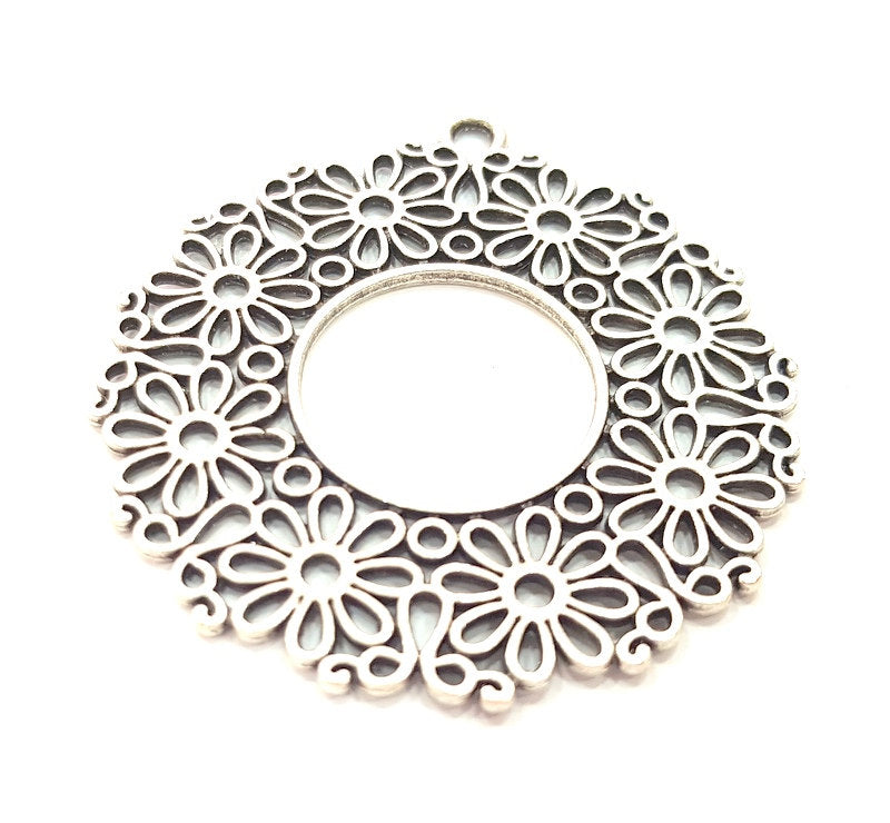 Antique Silver Plated Medallion Pendants (51mm) Antique Silver Plated Metal  G6170