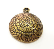 Antique Bronze Medallion Pendant (35mm) G9785