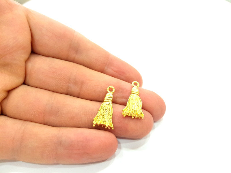 4 Pcs (22x11mm)  Tassel Charms, Gold Plated Metal G6298