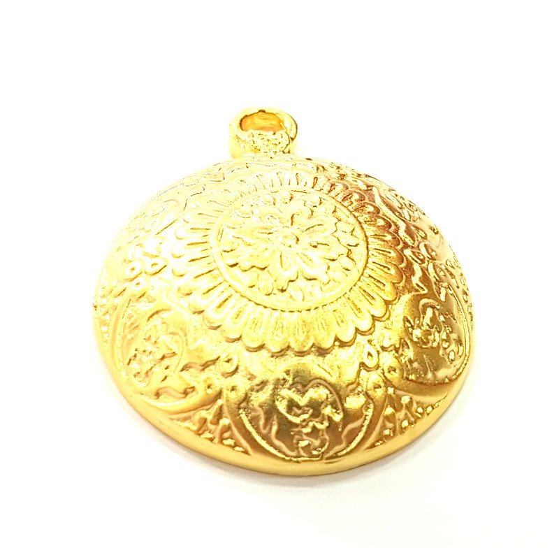 Gold Plated Medallion Pendants (35mm)  G6301