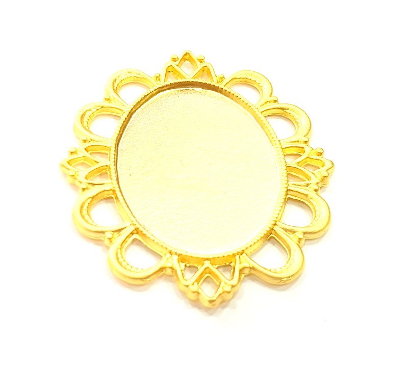 Gold Plated Medallion Pendant , Pendant Blank (57x49mm)  G6302