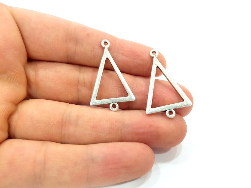 4 Pcs Antique Silver Plated Geometric Triangle Pendants (34x21mm) Antique Silver Plated Metal  G6116