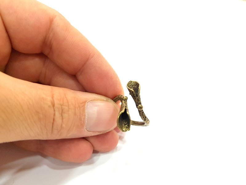 Antique Bronze Ring Blank Base Bezel Settings Cabochon Base Mountings Adjustable  (5mm blank ) Antique Bronze Plated Brass G6504