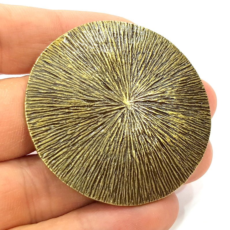 Antique Bronze  Pendant Medallion Pendant  (52mm) G6640