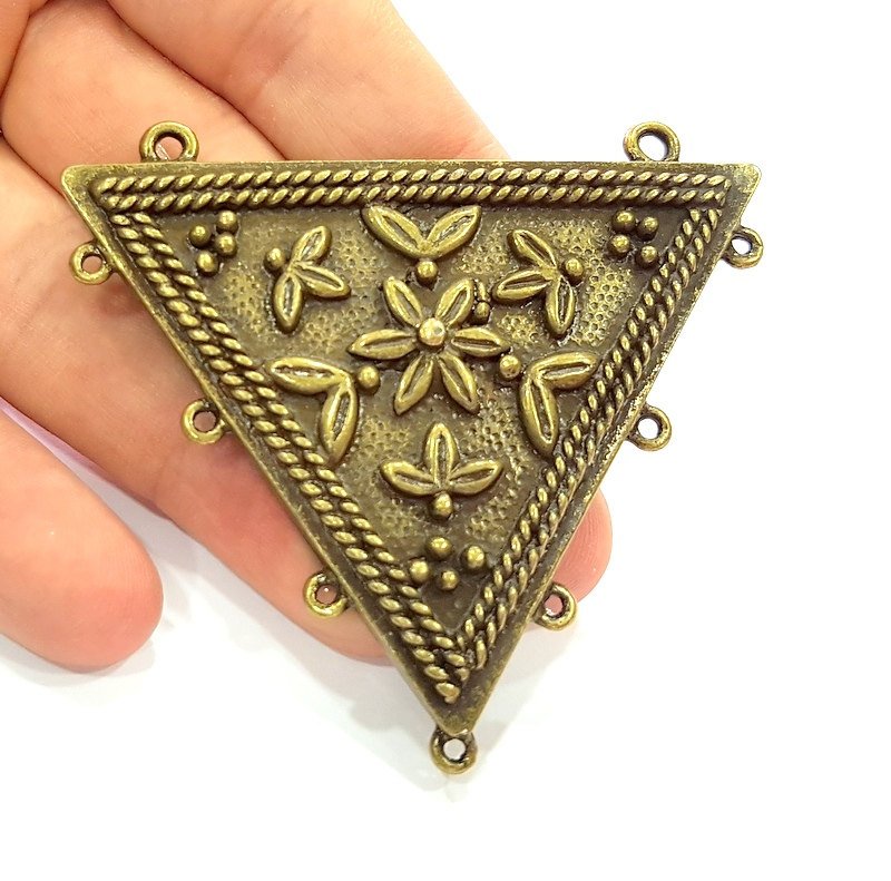 Antique Bronze Linked Pendants (69x64mm) G6246