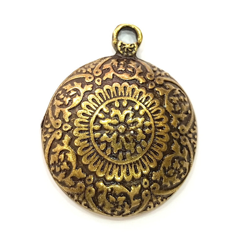 Antique Bronze Medallion Pendant (35mm) G9785