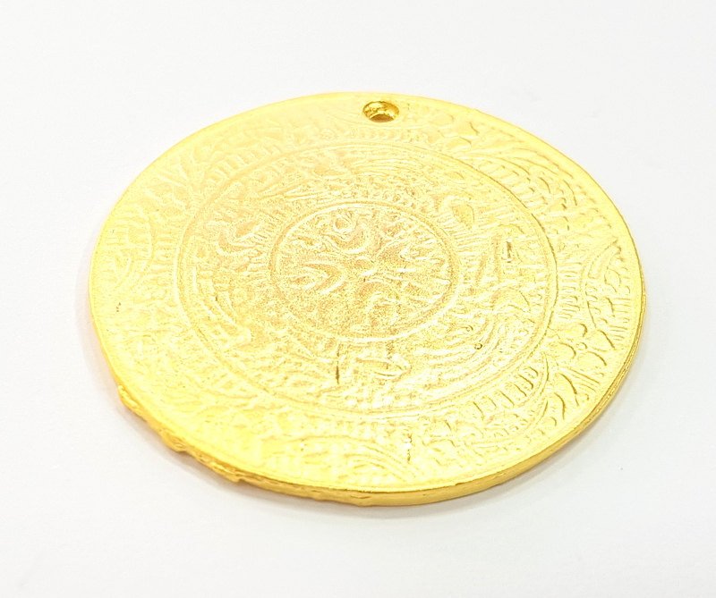 Gold Plated Medallion Pendants (40mm)  G6601