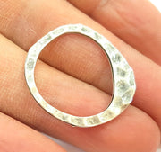 8 Silver Pendant Antique Silver Circle Pendants  (29x25mm)  G14923