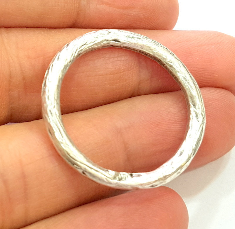 2 Silver Pendant Antique Silver Circle Pendants  (32mm)  G6921