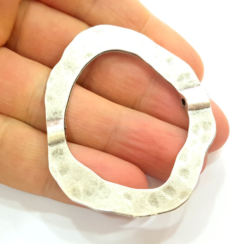 2 Pcs Silver Pendant Antique Silver Plated Circle Pendants (61x51mm)  G8848