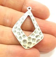 2 Silver Pendant Antique Silver Plated Hammered Pendant (38x27mm) G6943