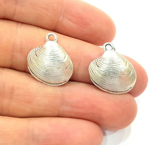 4 Oyster Charms Shell Charm Mussel Charms Sea Ocean Antique Silver Sea Shell Charms  4 Pcs (20x20mm) Antique Silver Plated Metal  G6423