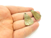 2 Antique Bronze Pendant (33x22mm) G10591