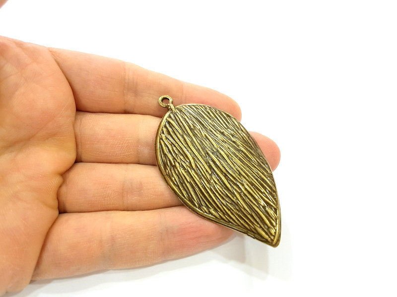 Antique Bronze Pendant Antique Bronze Leaf Pendant (69x39mm) G7167