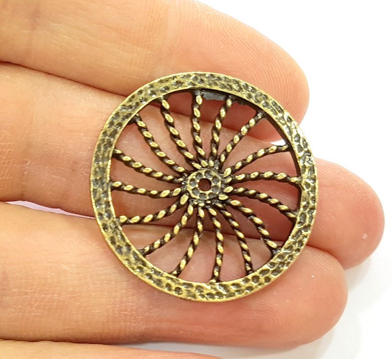 2 Antique Bronze Pendant Antique Bronze Medallion Pendant (33mm) G7201