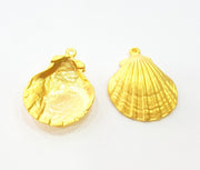 2 Oyster Charms Shell Charm Mussel Charms Sea Ocean Gold Pendant Gold Plated Shell Pendant (33x26mm)  G7212