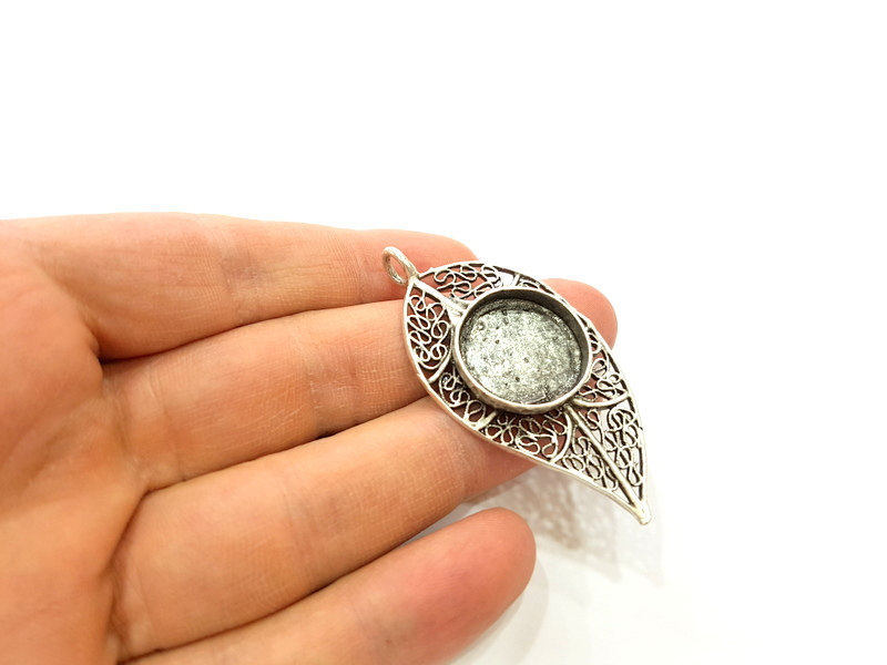 Silver Pendant Blank Bezel Base Setting Necklace Blank Mountings Antique Silver Plated Brass (20mm blank) G16516