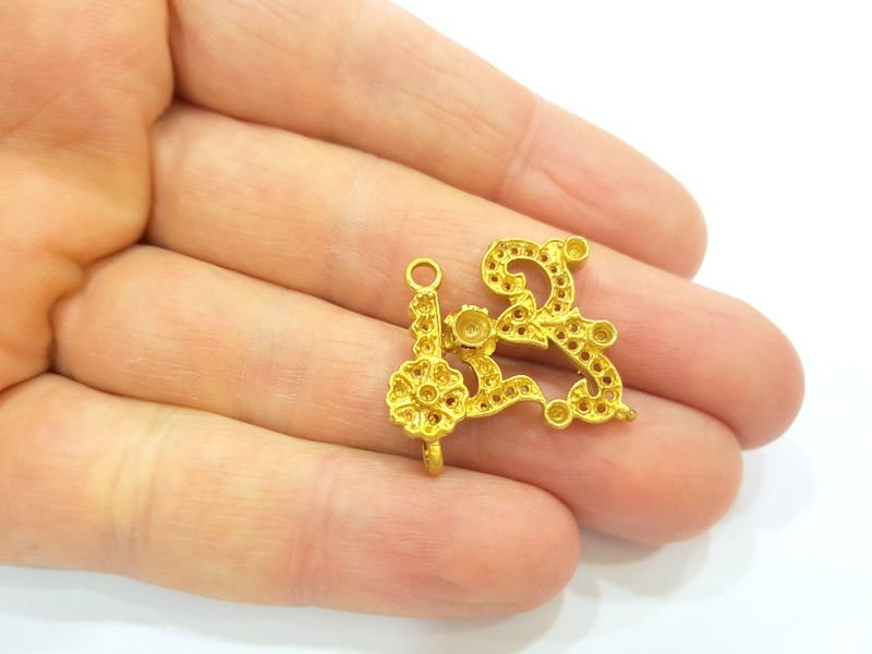 2 Raw Brass Pendant Blank Patterned Pendant 25x23mm G7343