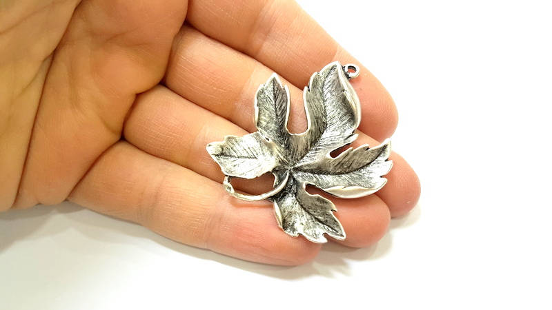 Silver Pendant Antique Silver Leaf Pendants (48mm) G7443