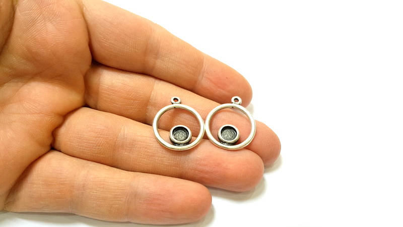 6 Silver Pendant Bezel Blank Earring Component Antique Silver Plated Blanks (6mm Blank) G8633