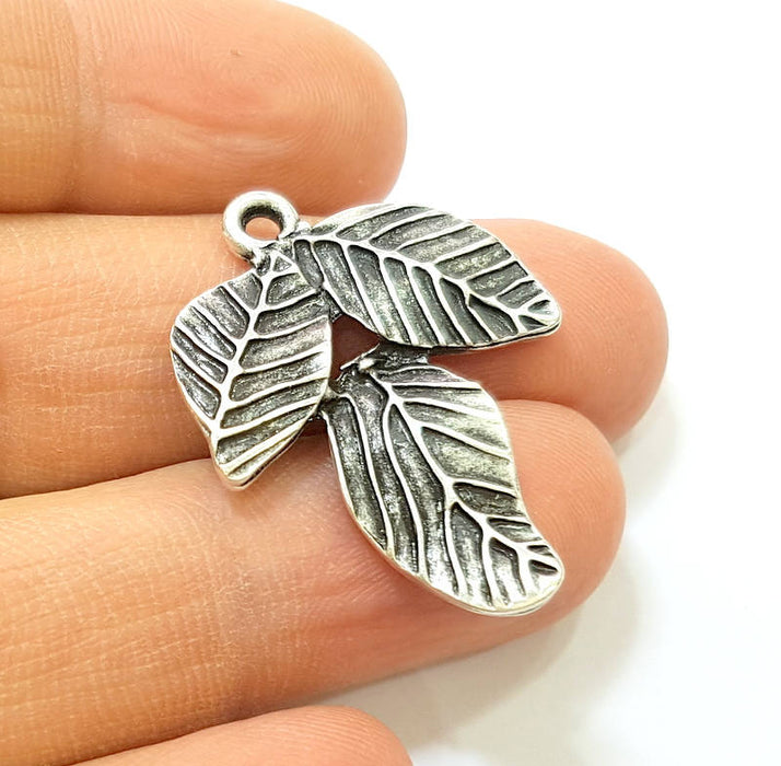 Silver Pendant Antique Silver Leaf Pendants (34x26mm) G7452