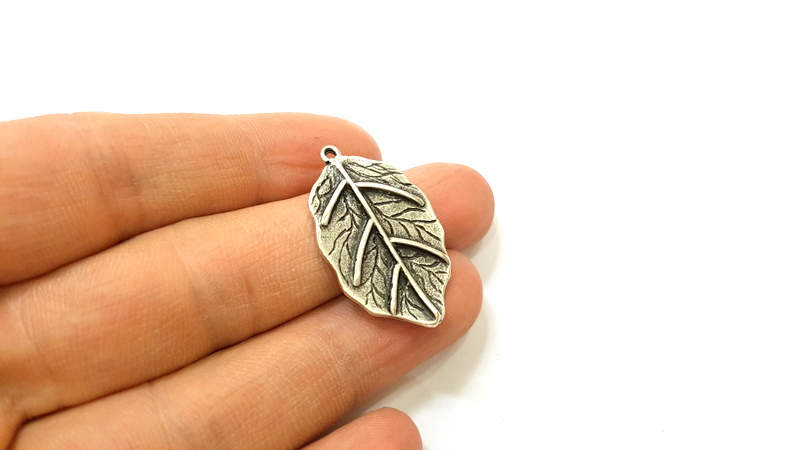 Silver Pendant Antique Silver Leaf Pendants (33x21mm) G7455