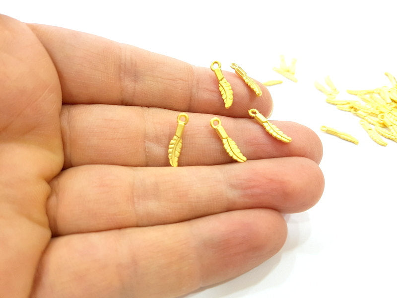 20 Gold Charms Leaf Charms Gold Plated Charms (16x4mm) G6692