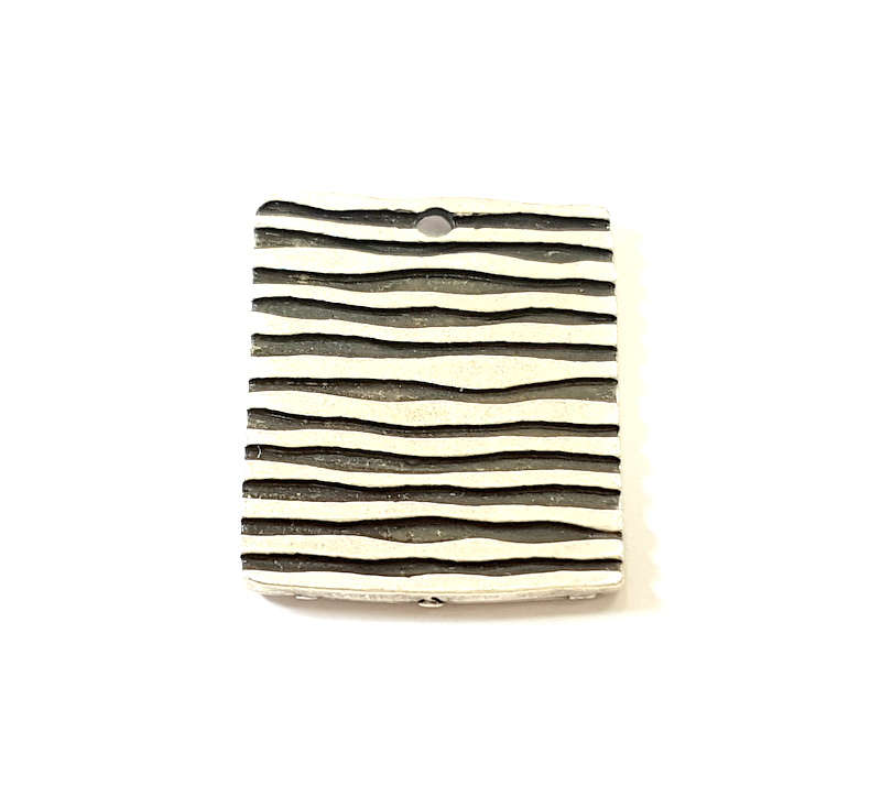 Silver Pendant Antique Silver Plated Pendant (34x21mm) G7525