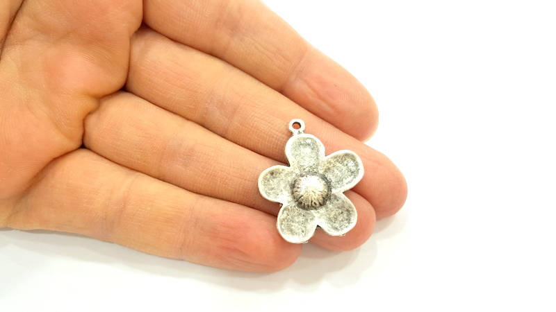 Silver Flower Charm Antique Silver Plated Charms (33x26mm) G8631