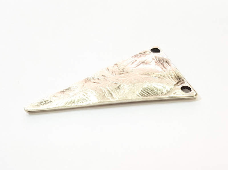 Silver Triangle Pendant Hammered Geometric Pendant Antique Silver Plated (42x22mm) G7553